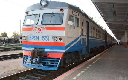 Пригородный поезд Мариуполь - Волноваха будет курсировать ежедневно